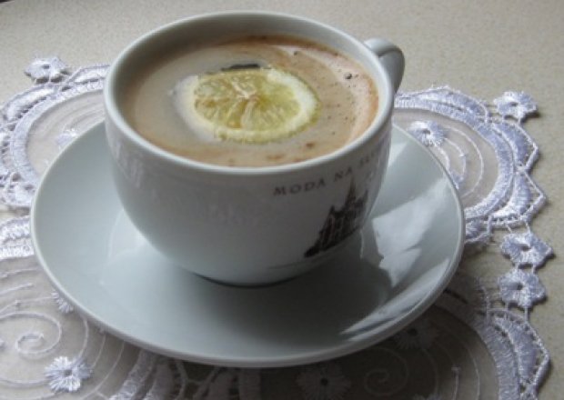 Fotografia przedstawiająca Kawa z cytryną