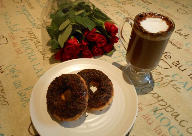 Fotografia przedstawiająca Kawa z czekoladą i likierem