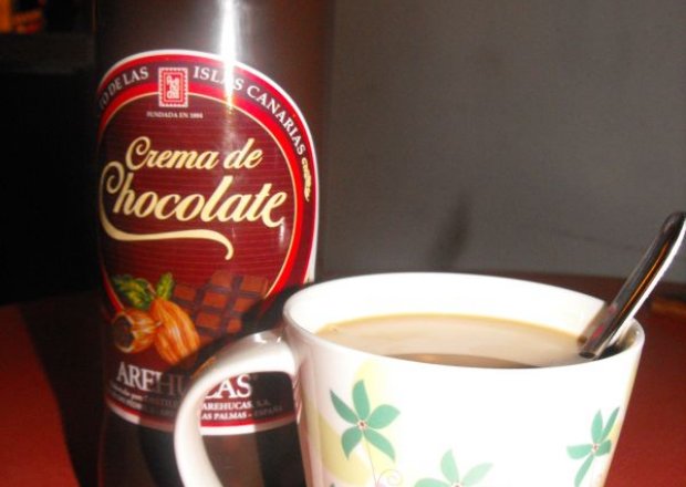 Fotografia przedstawiająca Kawa z czekoladową wkładką
