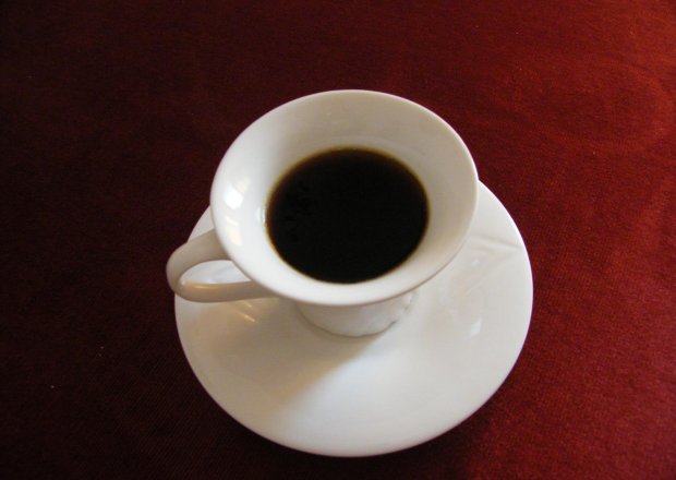 Fotografia przedstawiająca Kawa z goździkami i cynamonem