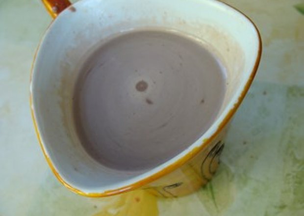 Fotografia przedstawiająca Kawa z karmelem i kozim mlekiem