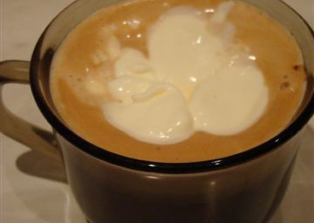 Fotografia przedstawiająca kawa z lodami