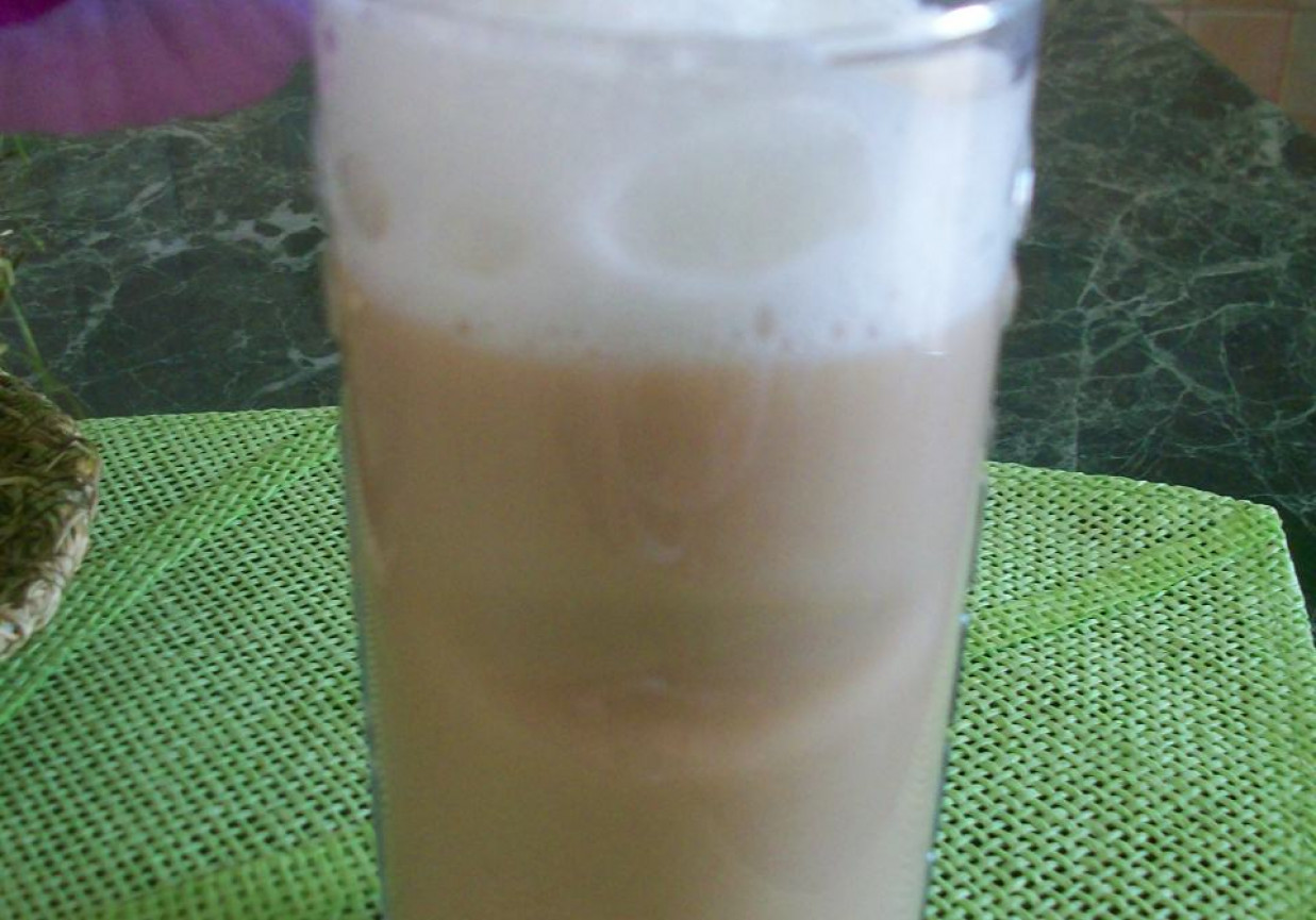 kawa z mleczną pianką foto