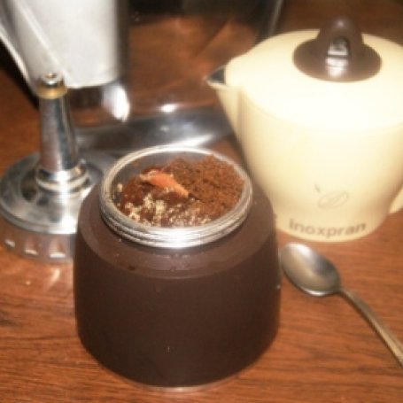 Krok 1 - Kawa z Muscovado, cynamonem i kardamonem parzona w  kafetierce foto