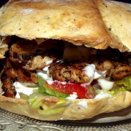 Krok 4 - Kebab domowy w chlebku pita foto