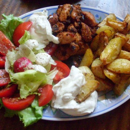 Kebab z pieczonymi ziemniaczkami
