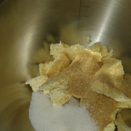 Krok 1 - Keks na soku jabłkowym foto