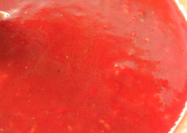 Fotografia przedstawiająca Ketchup aromatyczny pomidorowo-porzeczkowy bez octu