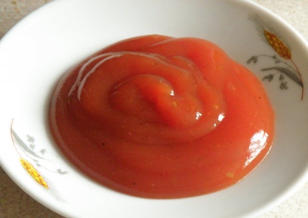 Fotografia przedstawiająca Ketchup pomidorowo-bananowy