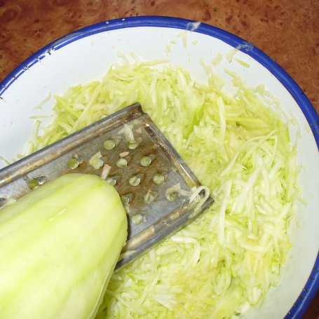 Krok 2 - Ketchup z cukinii i przecieru pomidorowego foto
