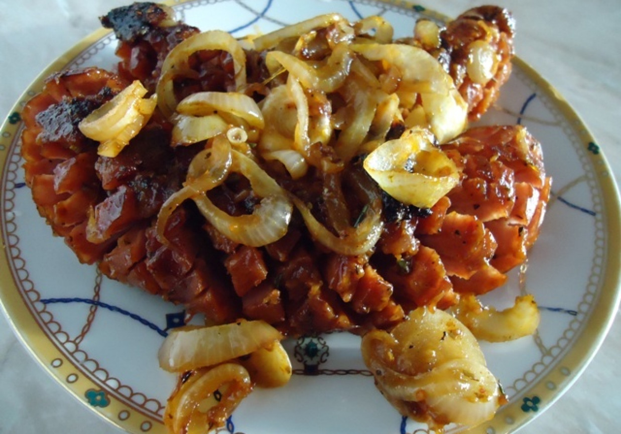 Kiełbasa grillowana w marynacie ketchupowej foto