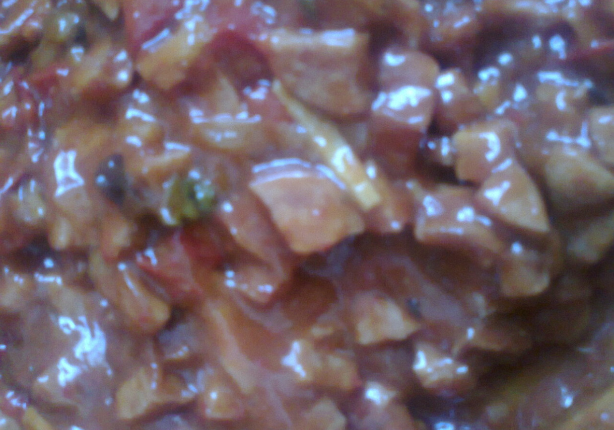 kiełbasą i papryka w sosie pomidorowym z chińskim fixem foto