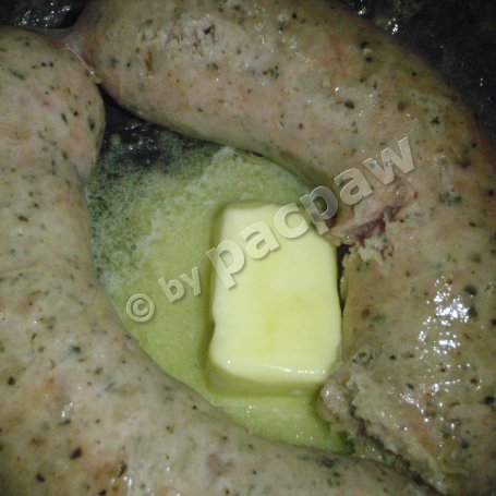 Krok 2 - Kiełbasa smażona w sosie korniszonowym po staropolsku foto