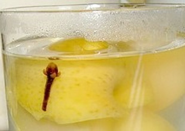 Fotografia przedstawiająca kisiel z jabłkiem do picia