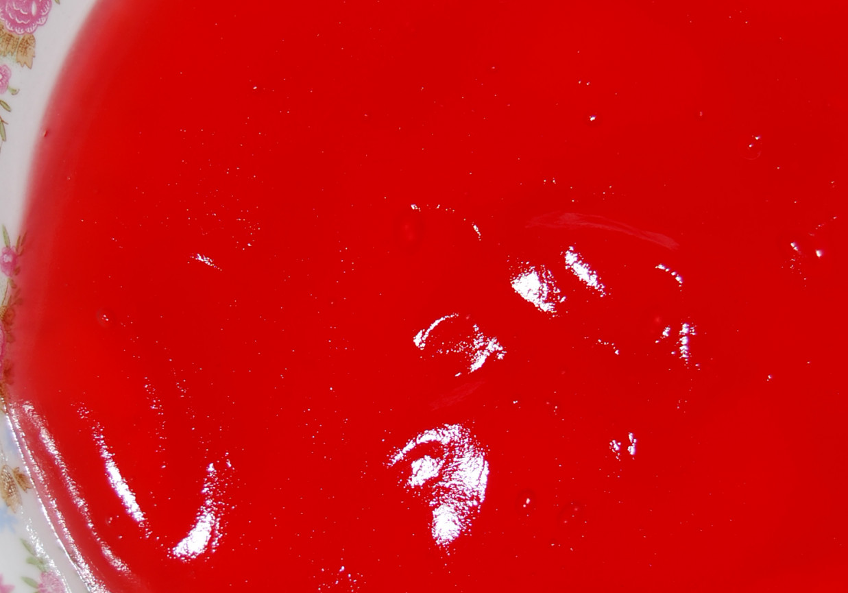 Kisiel z soku malinowego z domowej spiżarni  foto