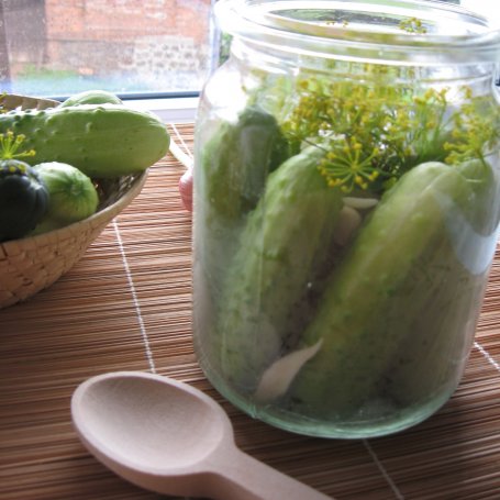 Krok 3 - Kiszone ogórki na zimę foto