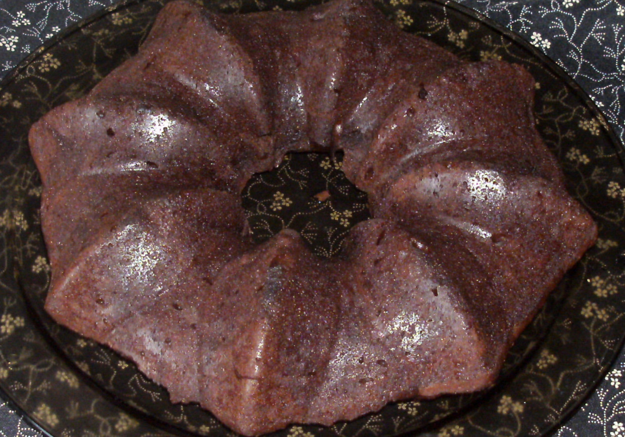 kladdkaka-szwedzkie szybkie ciasto kakaowe z bitą śmietaną... foto