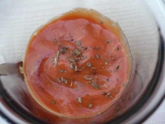 Fotografia przedstawiająca Klasyczny sos pomidorowy