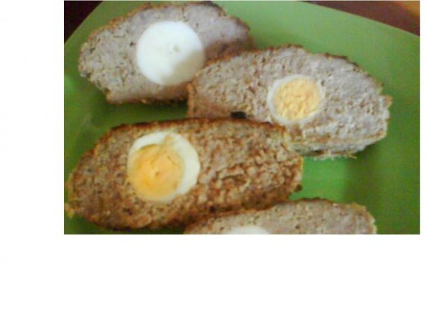 Fotografia przedstawiająca klops z jajkiem