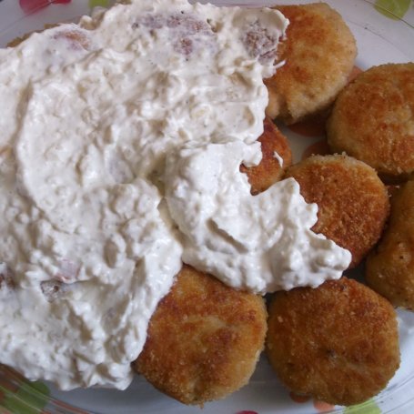 Krok 3 - Klopsiki drobiowe zapiekane w zupie cebulowej. foto