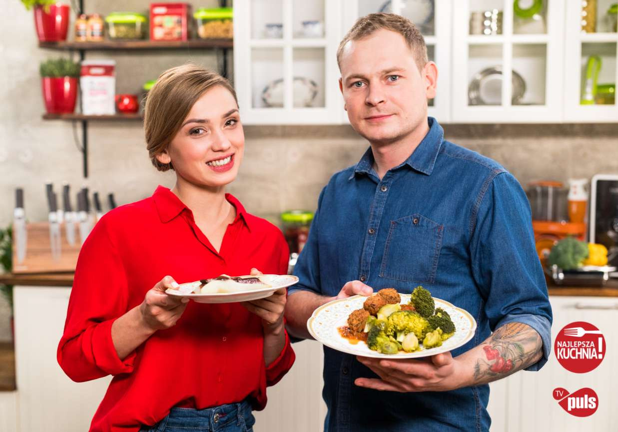 Klopsiki w sosie cebulowo-pomidorowym gotuje Piotr Ogiński foto