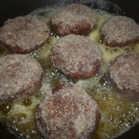 Krok 6 - Klopsiki z mielonego i kaszanki foto