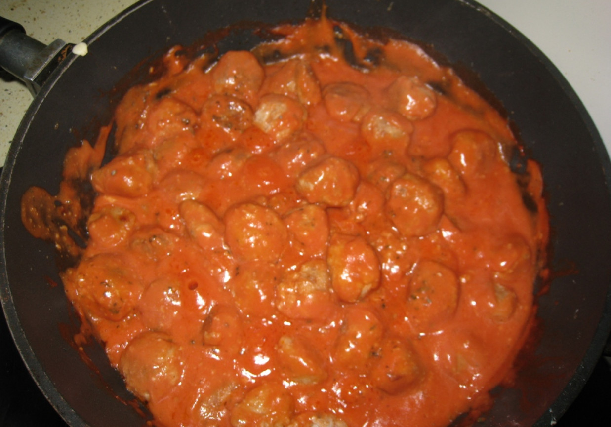 Klopsy w sosie pomidorowym foto