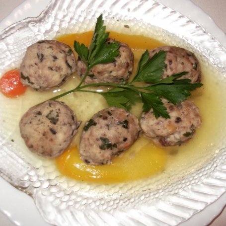 Krok 5 - Klopsy z karpia w galarecie foto