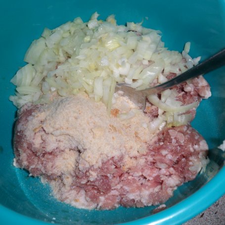 Krok 2 - Klopsy z pieczarką foto