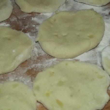 Krok 2 - Kluski do zupy gulaszowej. foto