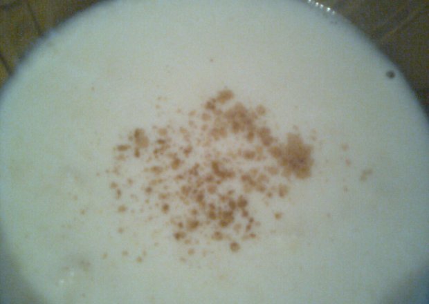 Fotografia przedstawiająca Kluski lane na mleku z cynamonem