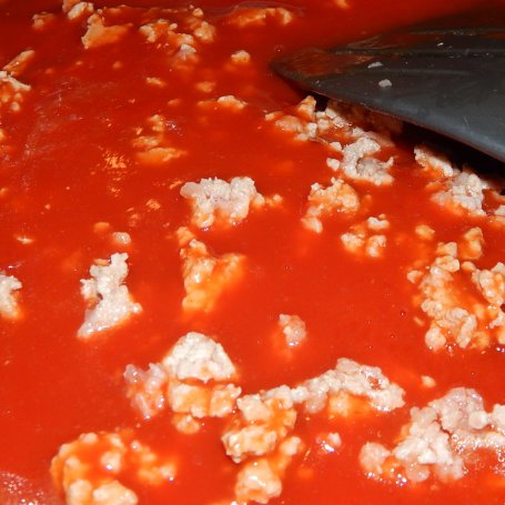 Krok 3 - Kluski śląskie w sosie lubczykowo-pomidorowym foto