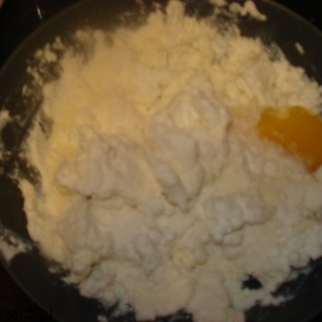 Krok 2 - Kluski z białego sera foto