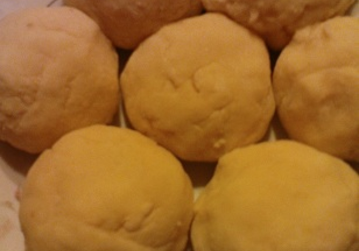 Kluski z mięsem foto