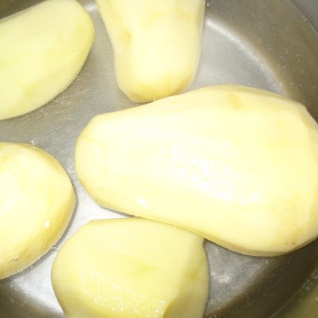 Krok 1 - Kluski z serem  na słodko z truskawkami foto