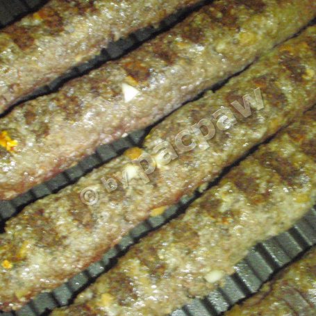 Krok 7 - Kofta kebab z dziczyzny z sosem czosnkowym foto