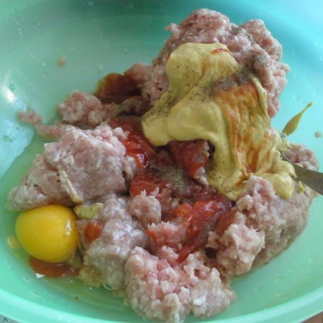 Krok 1 - Kokardki zapiekane z pulpecikami i mozzarellą foto