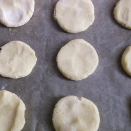 Krok 3 - Kokosowe ciasteczka z mąki krupczatki. foto