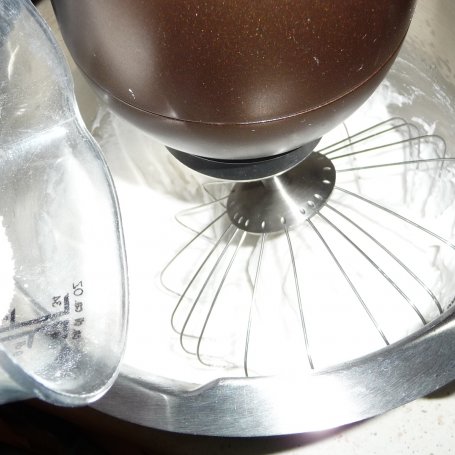 Krok 1 - Kokosowe muffiny z posypką bezową foto