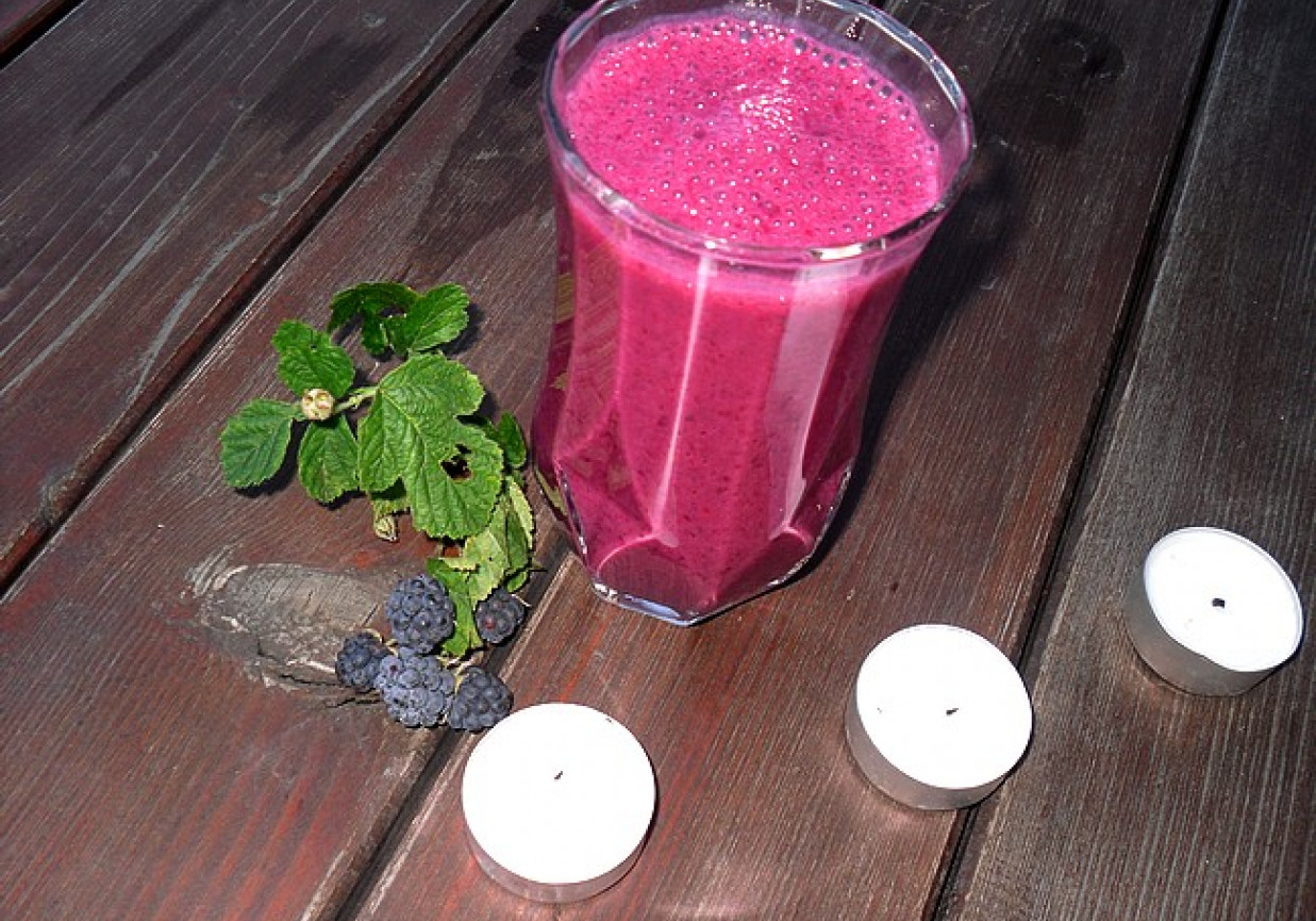 Koktajl banan - jeżyna foto