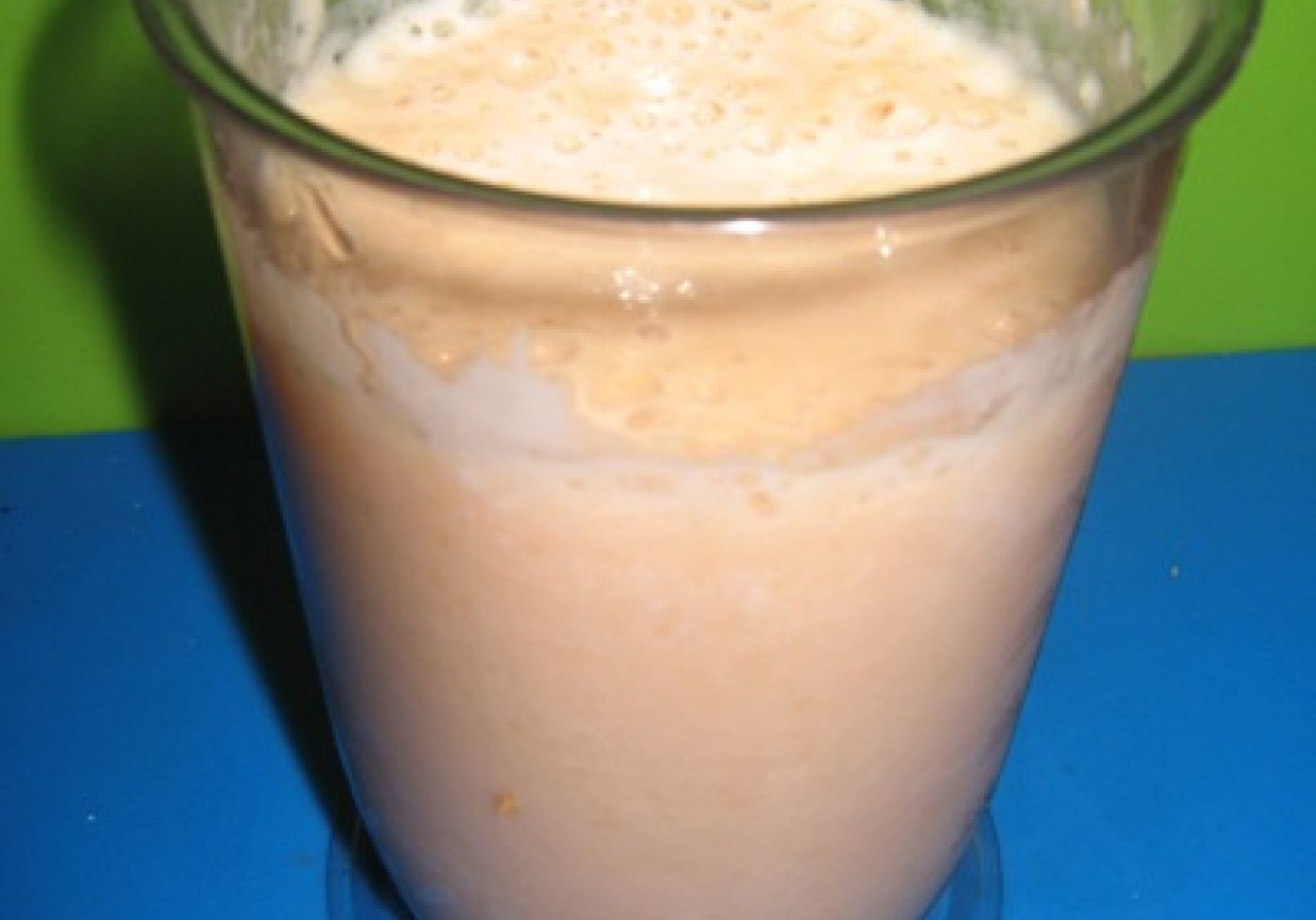 Koktajl brzoskwiniowo-jogurtowy foto