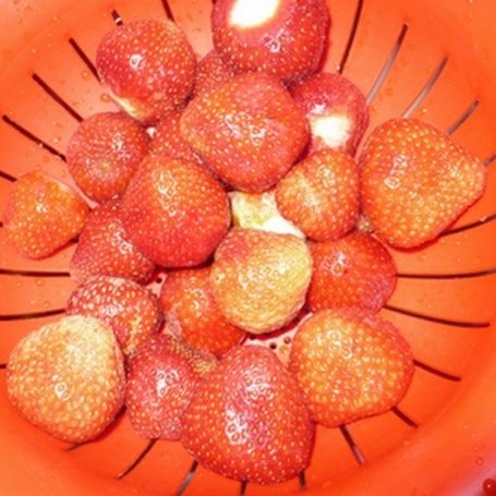 Krok 2 - Koktajl jagodowo-truskawkowy foto