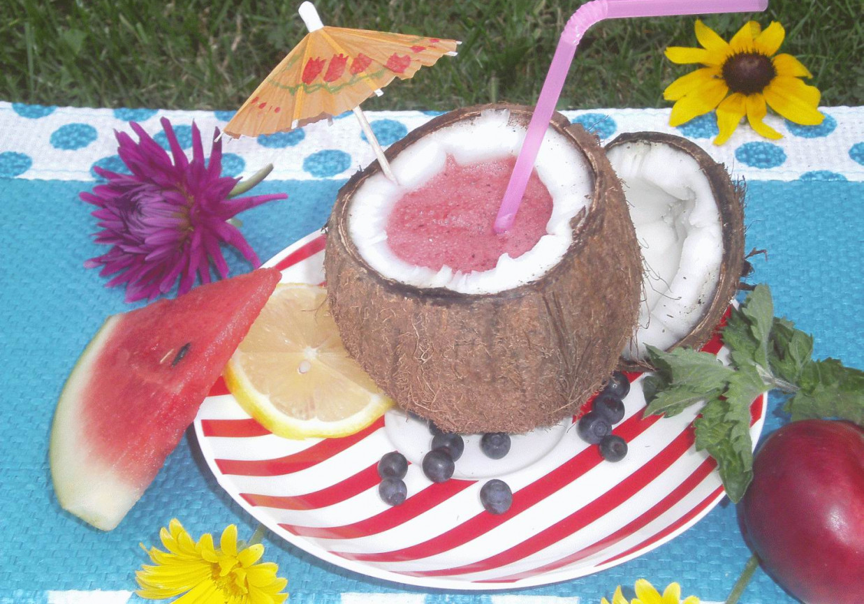 Koktajl kokosowo- arbuzowy z limonką foto