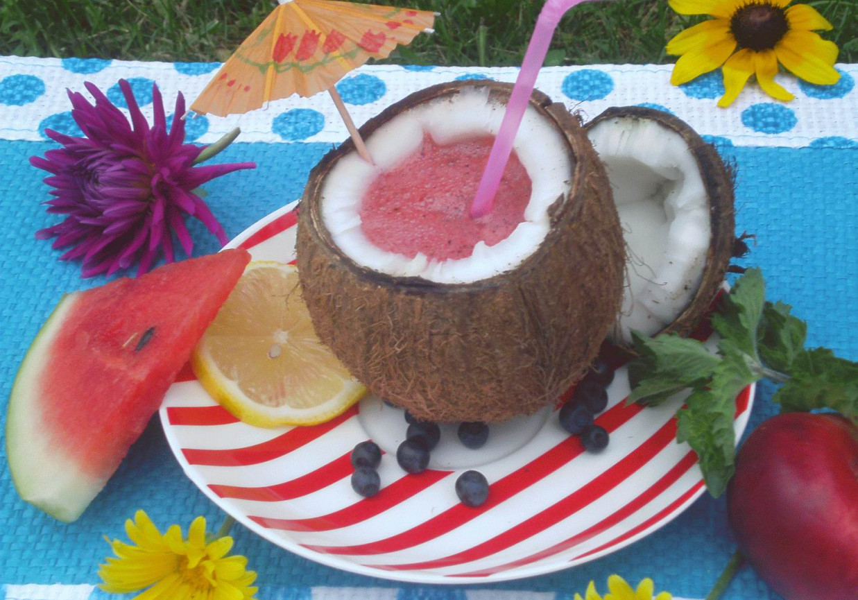 Koktajl kokosowo- arbuzowy z limonką foto