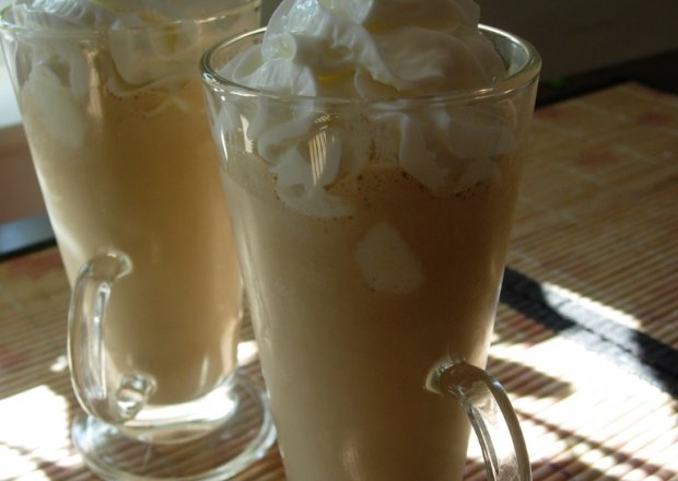 Fotografia przedstawiająca Koktajl lodowo-kawowy