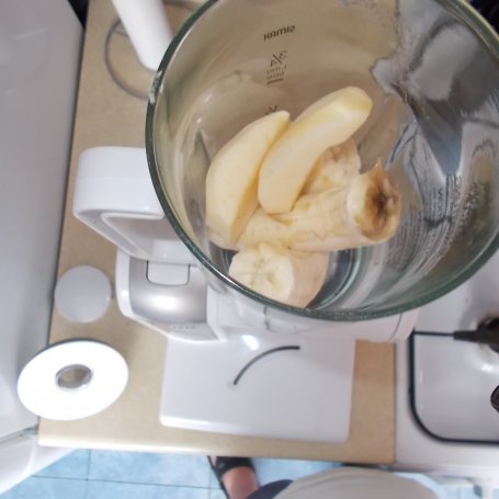 Krok 1 - Koktajl malinowy z bananem i jabłkiem  foto