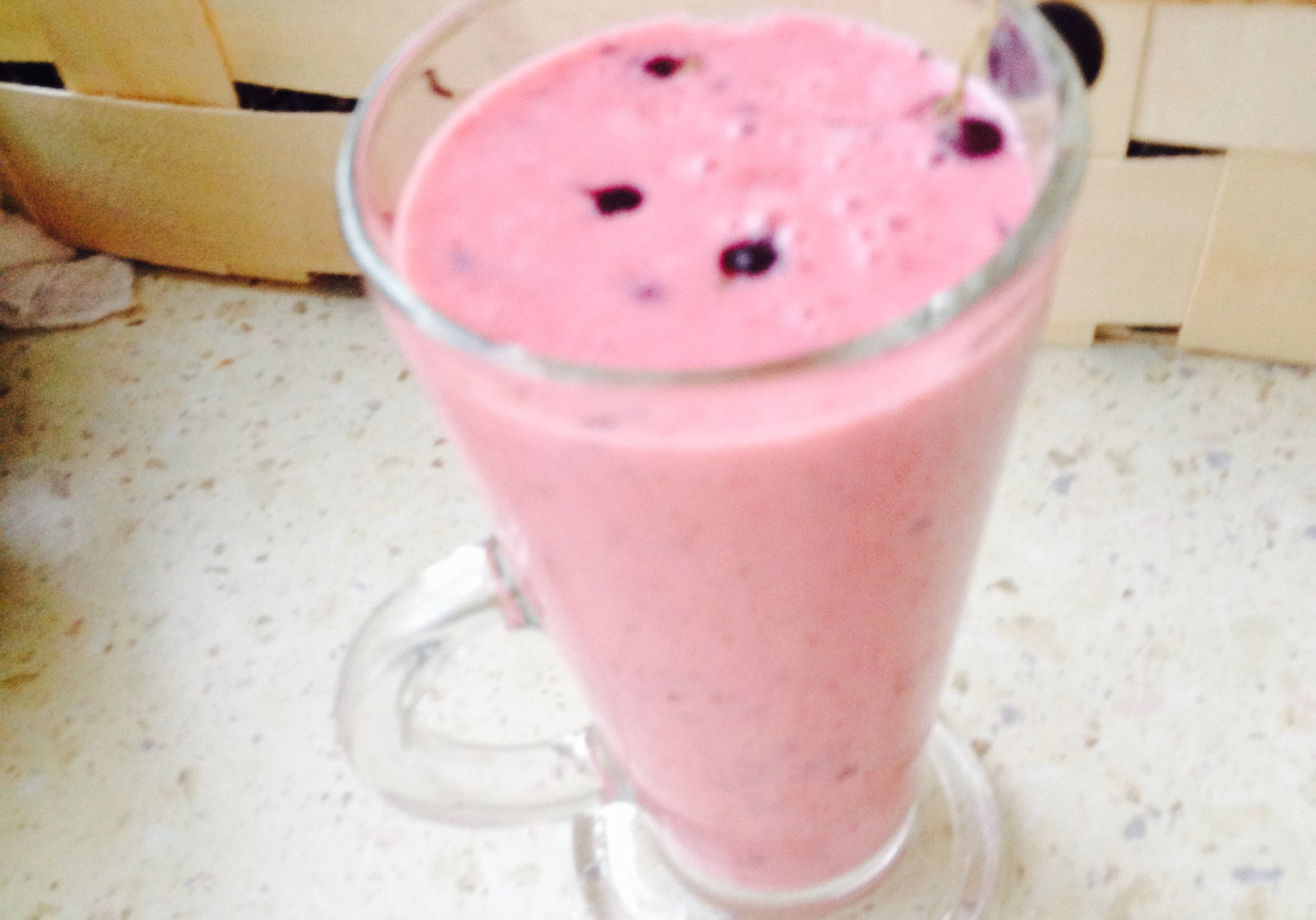 Koktajl truskawkowo-porzeczkowy  foto