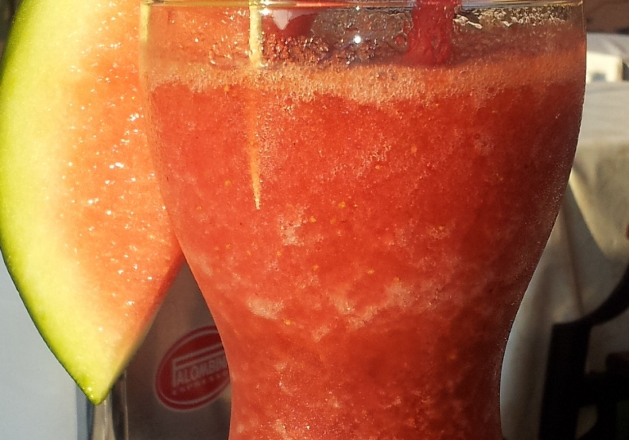 Koktajl truskawkowy foto