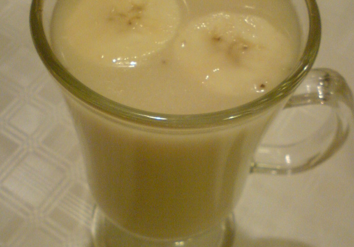 koktajl z bananów na mleku sojowym foto
