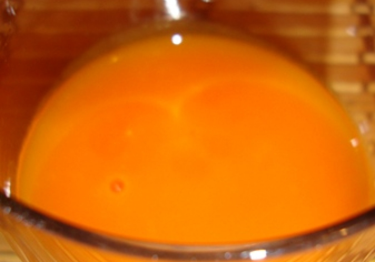 Koktajl z pomarańczy, kiwi i soku marchwiowego foto